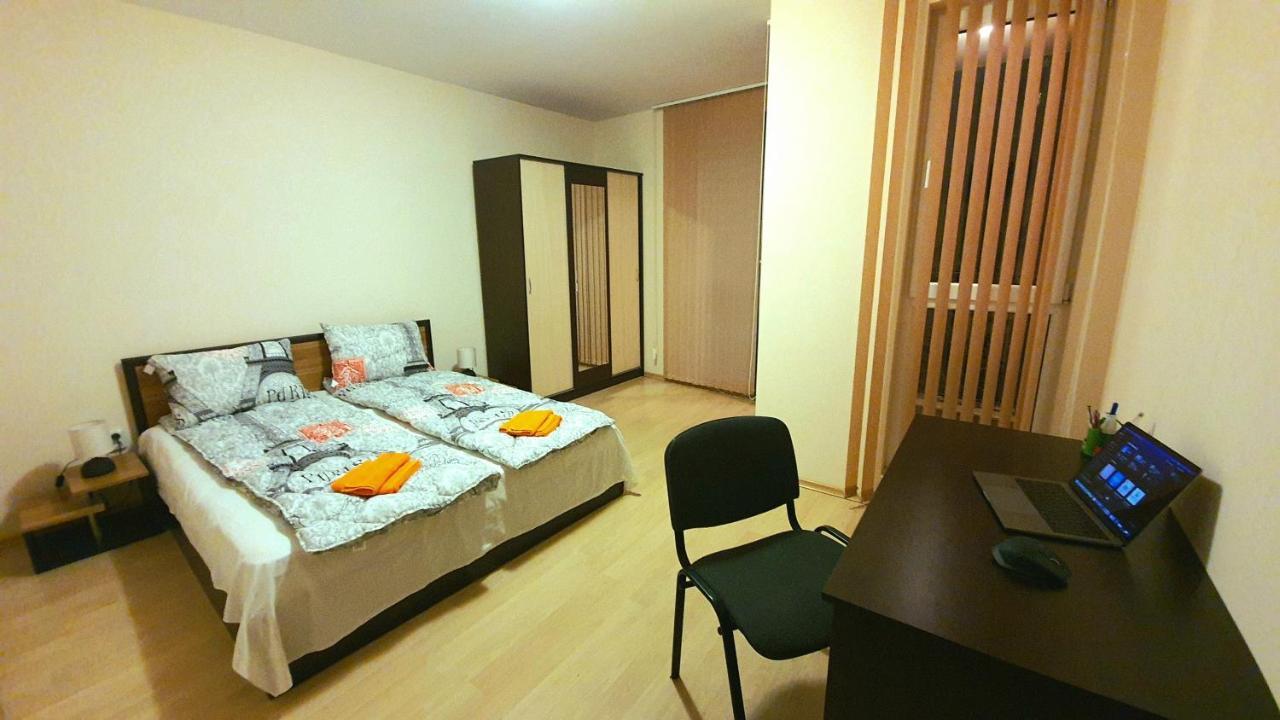 Minimalistic 1Br Flat With A Parking Spot Apartment Varna Bagian luar foto