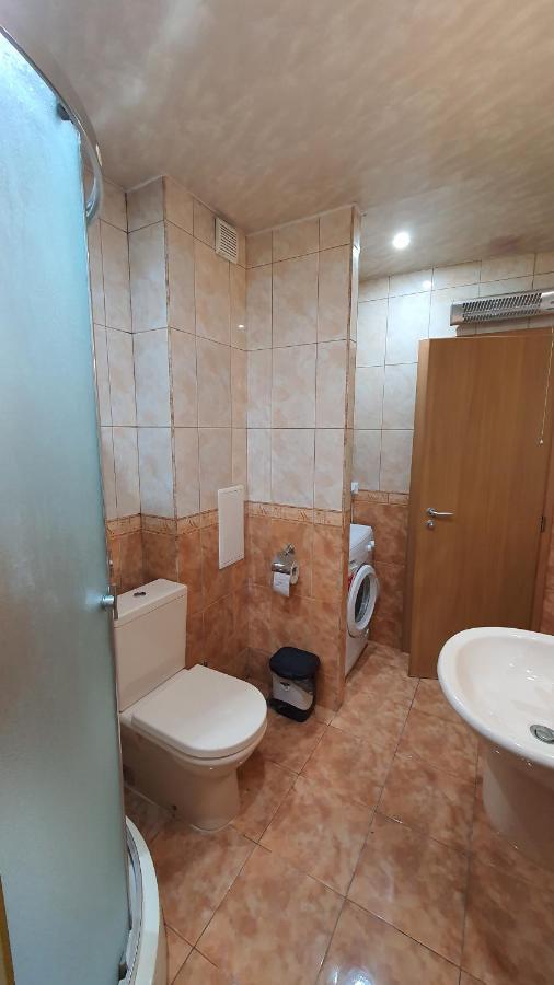 Minimalistic 1Br Flat With A Parking Spot Apartment Varna Bagian luar foto